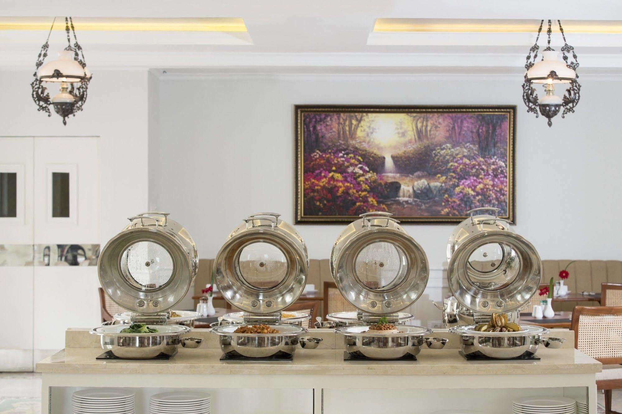 Hotel Indies Heritage Prawirotaman Jogjakarta Buitenkant foto